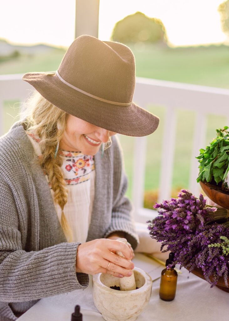 ali'i kula lavender farm beauty workshop leiohu cosmetics mortar pestle grinding herbs