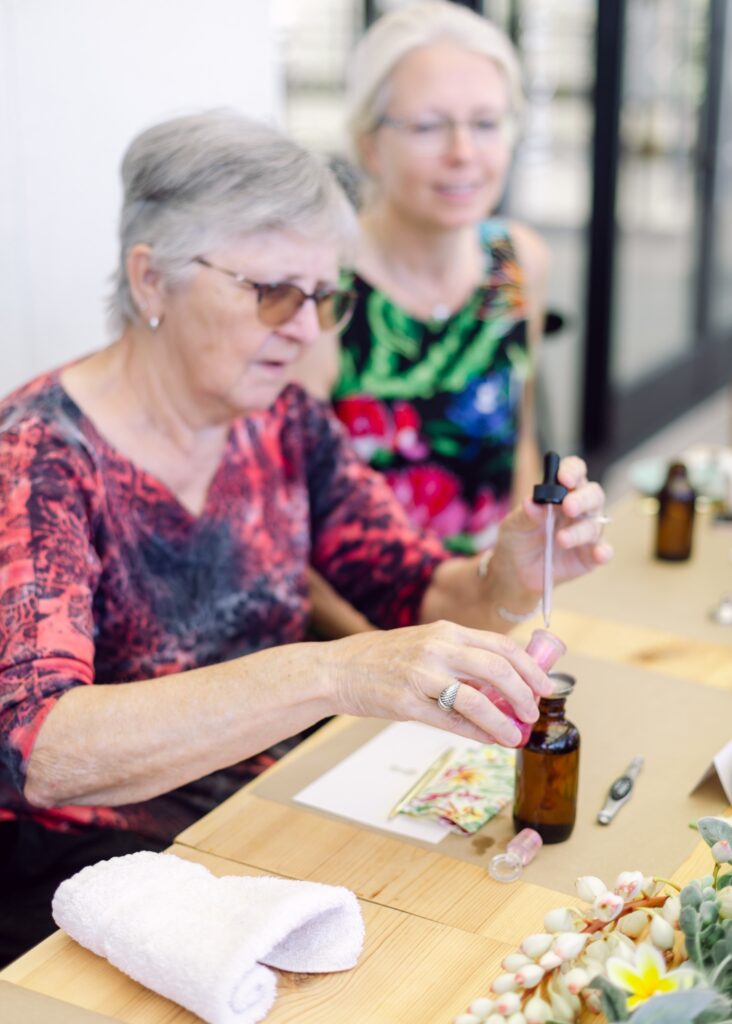 Paper Garden Maui Workshop Perfume Blending 